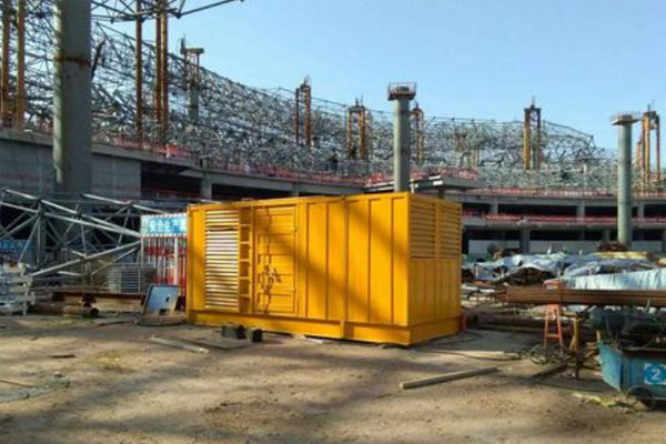 万柏林发电机出租如何判断空气滤清器是否需要更换？